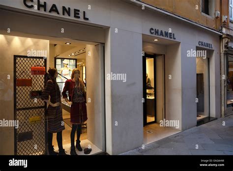 chanel shoe boutique venice italy|Boutique CHANEL venezia .